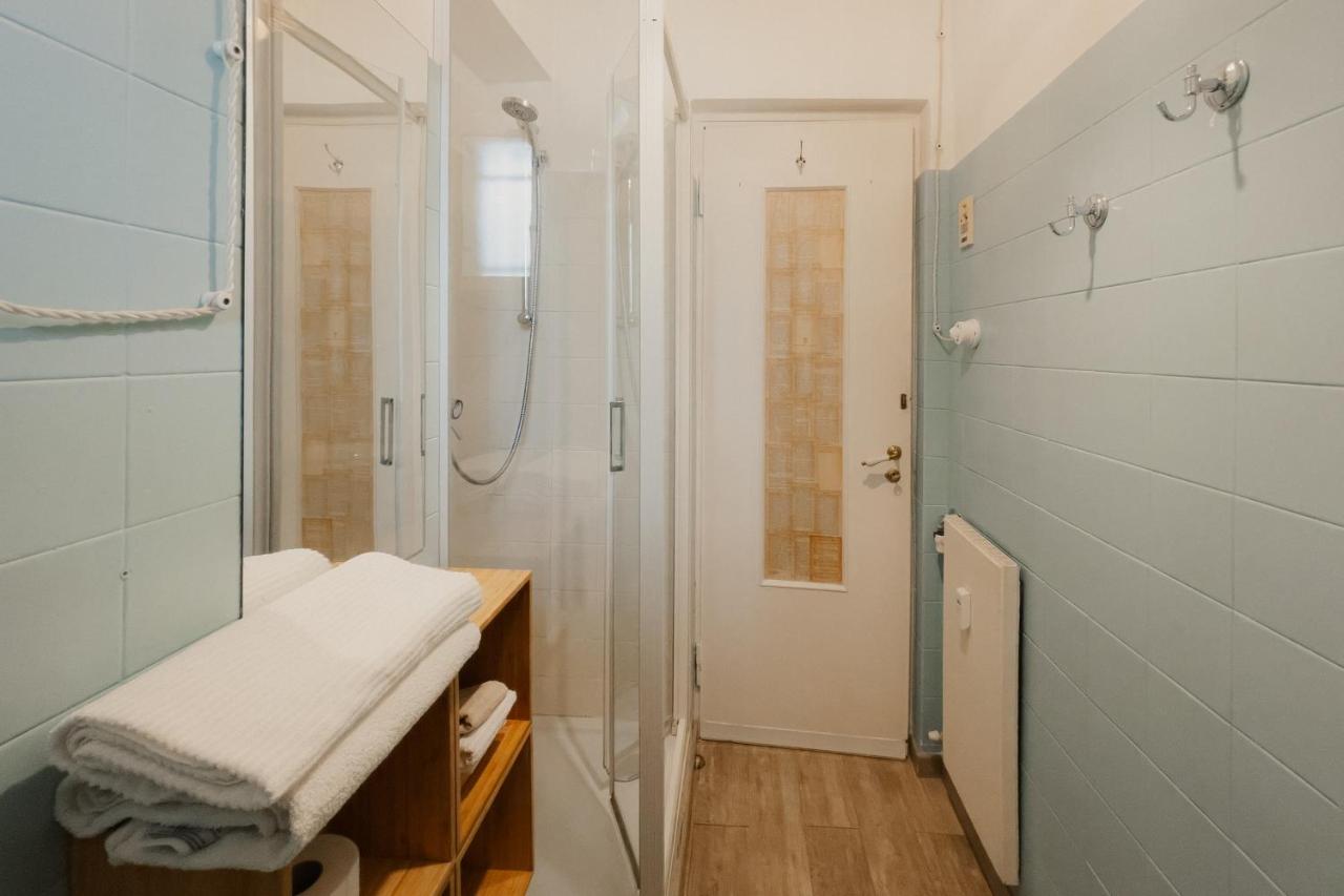 Doppelzimmer mit eigenem externen Bad