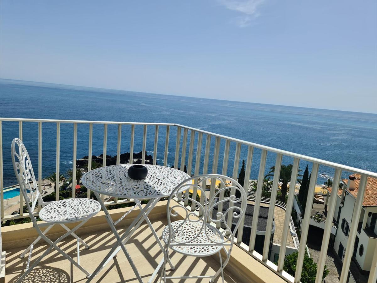 Step To The Sea 5, by Pausa Holiday Rentals - B&B Funchal