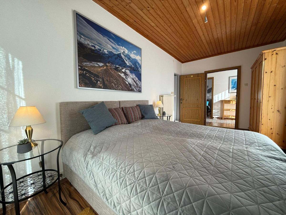 One-Bedroom Apartment with Terrace