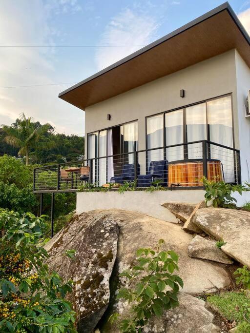 Chalé da Pedra - B&B Pedra Menina