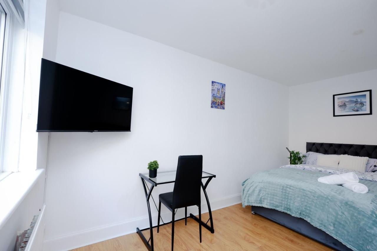 Chambre Double avec Salle de Bains Commune