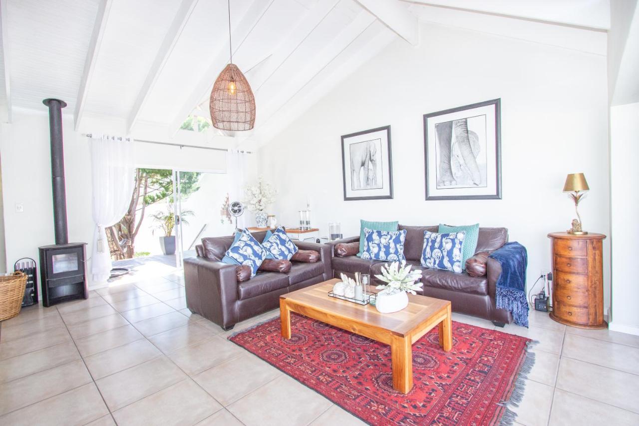 Luxurious Central Knysna Home - B&B