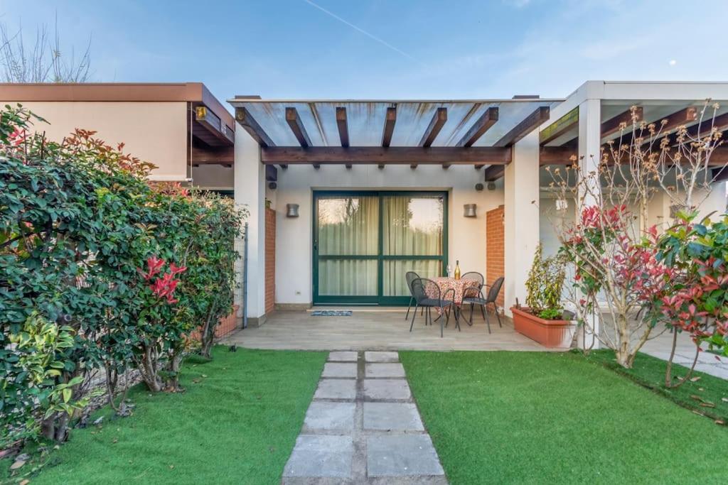 Vacation paradise in Iseo Lake with many pools - Ferienwohnung Iseo