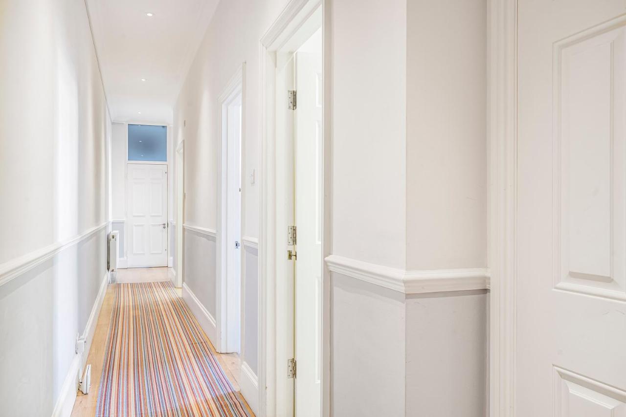Luxury Marylebone 2-Bedroom Apartment - Located on Chiltern Street - Next to Baker Street Station - Chambres d'hôtes Londres
