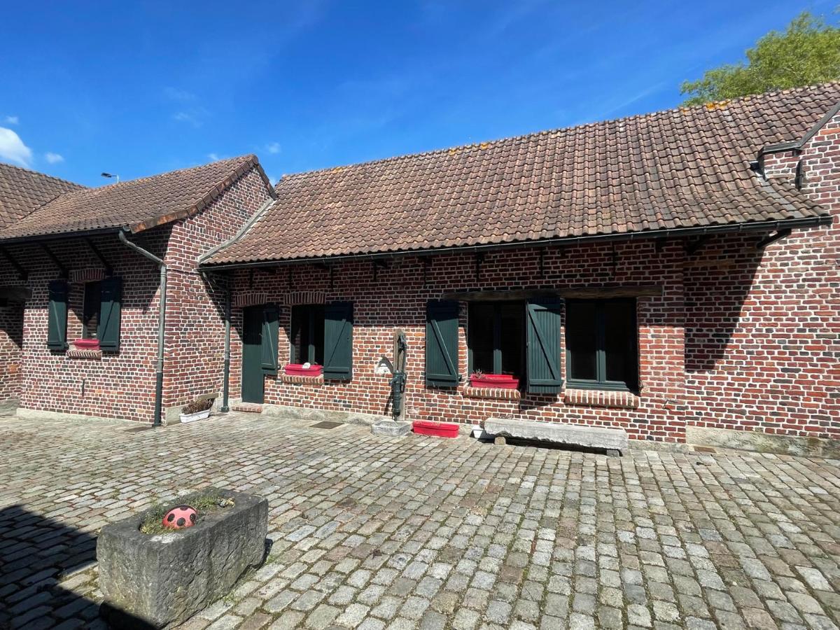 Gîte à la ferme, T2 Weppes - B&B