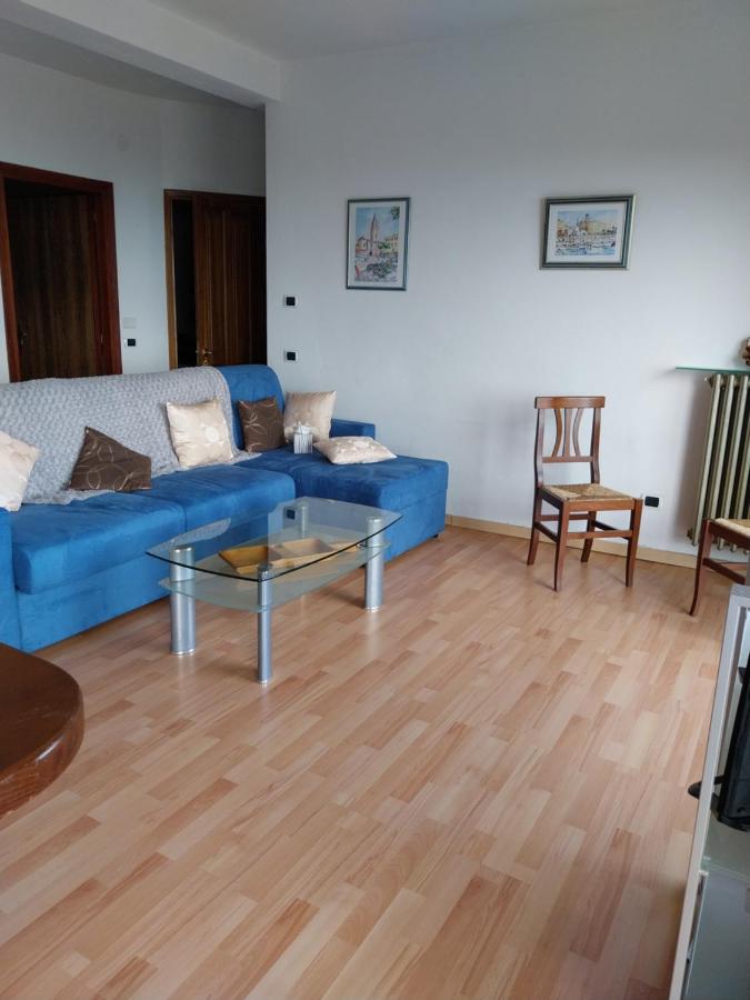 Appartamento con 2 Camere da Letto
