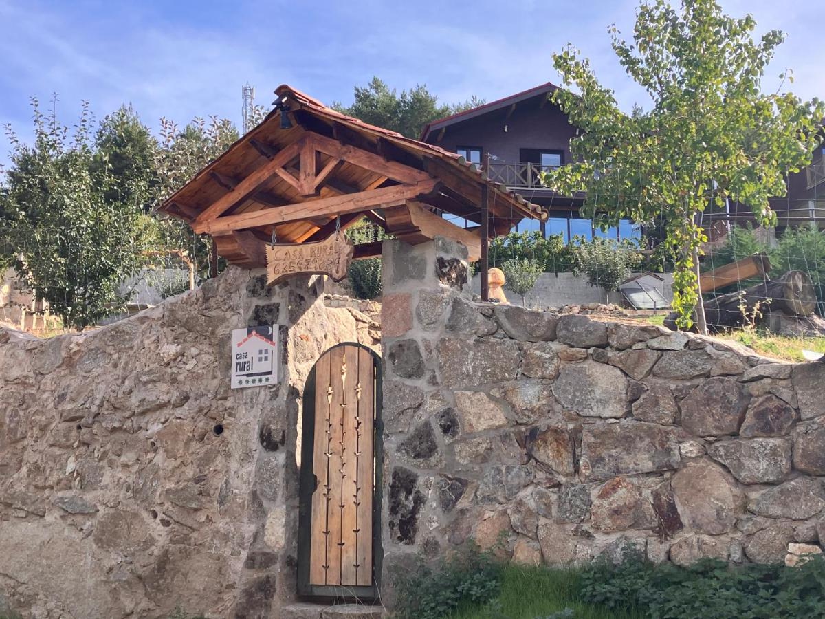 Cara norte de Gredos - B&B Hoyos del Espino