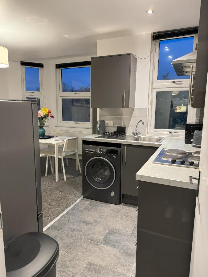 Apartment near Alexandra Palace, London - B&B