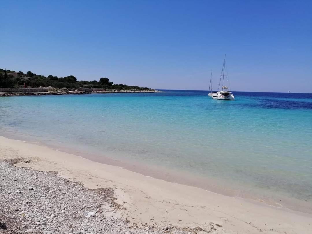 Apartment Lucija on the sandy beach - B&B