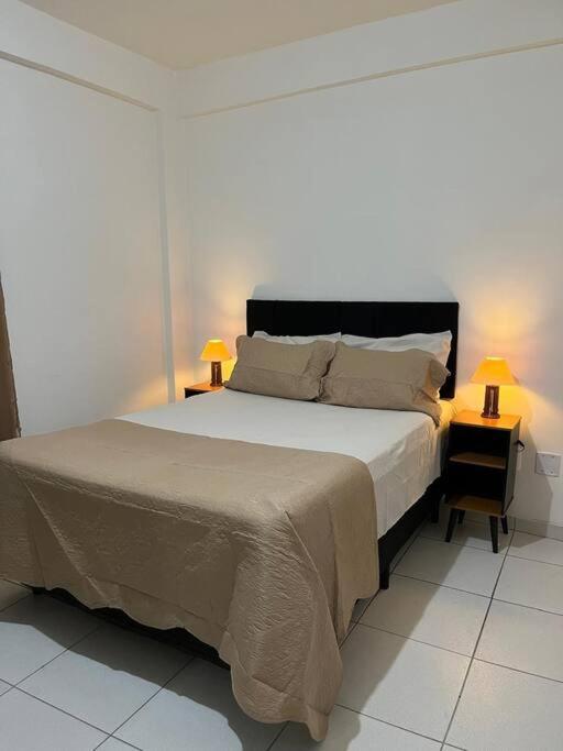 Ap centro cascatinha prox cachoeiras - B&B