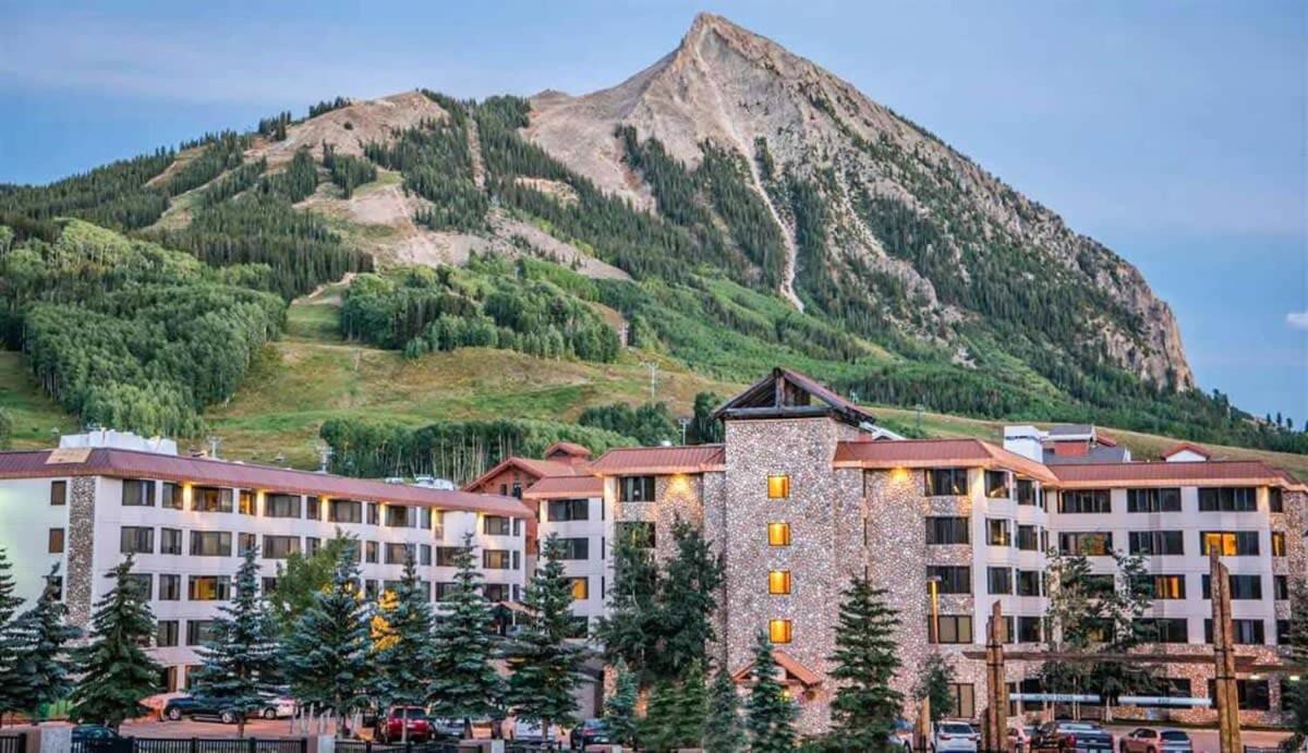 Studio Perfect Location 320 with Pool and Hot Tub - B&B Crested Butte