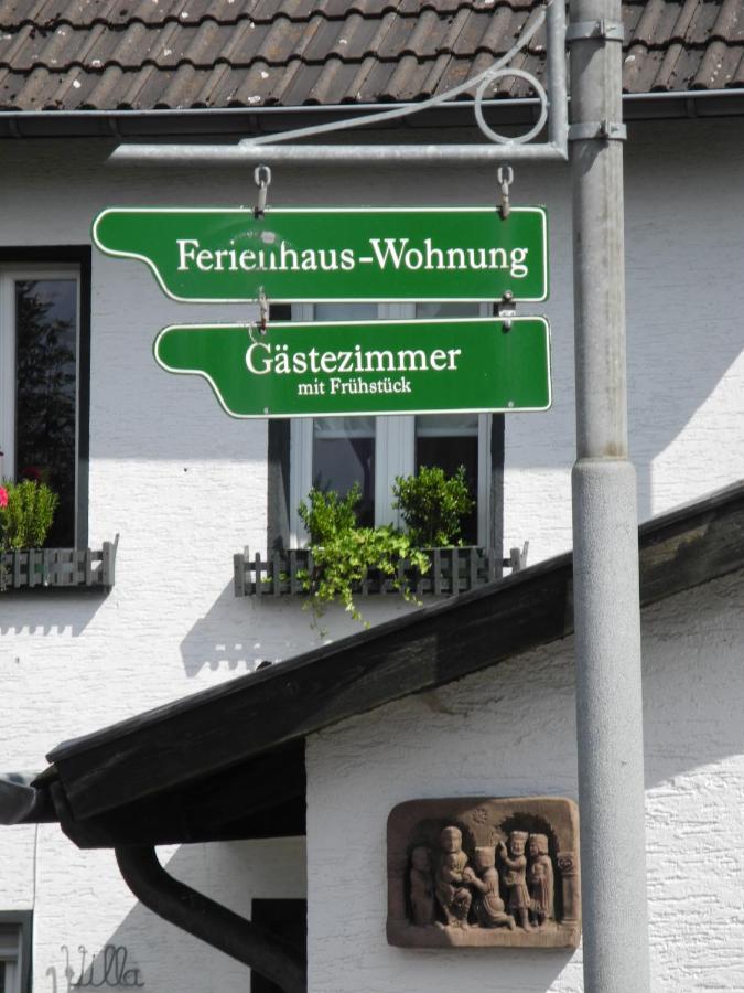 Villa Luzia - Ferienwohnung Meuspath