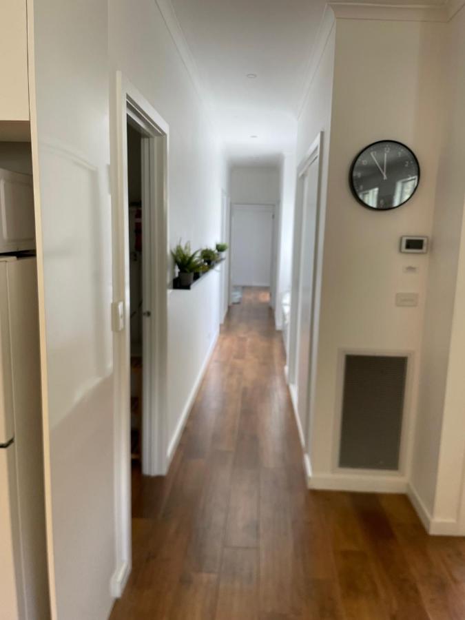 Position Perfect in the Heart of Sherbrooke - Chambres d’hôtes Cherbourg