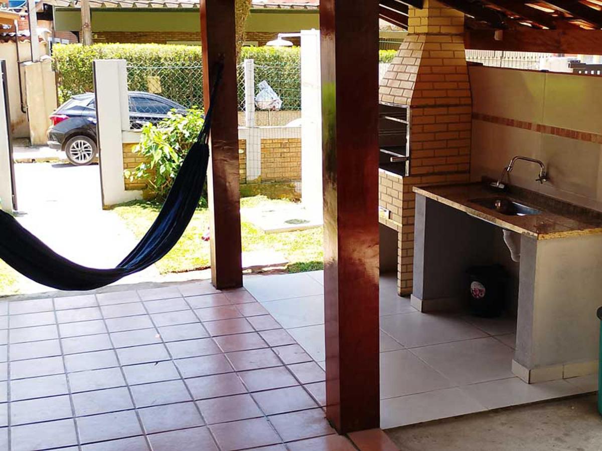 Casa 157 - 150 metros da praia das Toninhas, ideal para 6 a 8 pessoas, aceita pets - Chambres d'hôtes Ubatuba