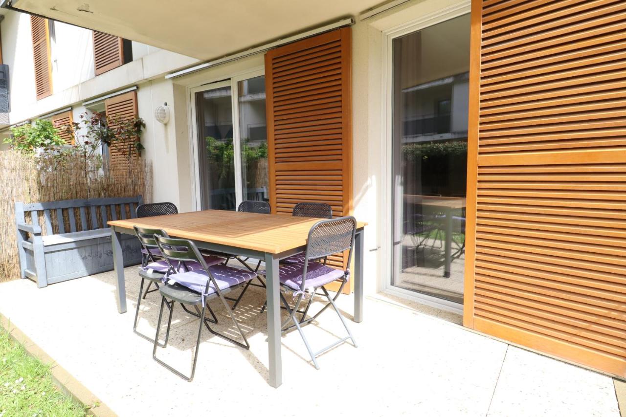Appartement Montévrain Proche Disneyland - 6 Pax WIFI Parking - B&B