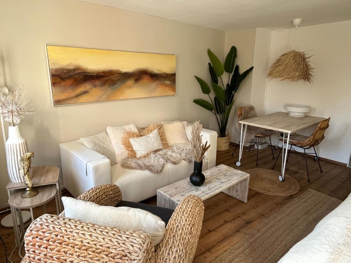 Beach Style Apartment - Ferienwohnung Steckborn