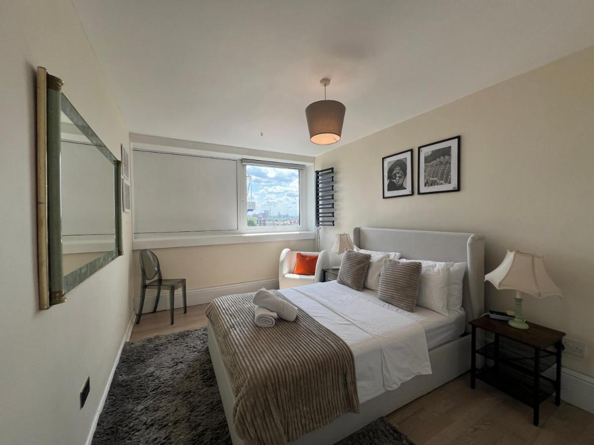 Apartment with stuning city views close to center - B&B