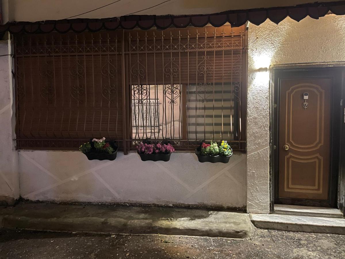 Romeo apt with private garden - B&B Korçë
