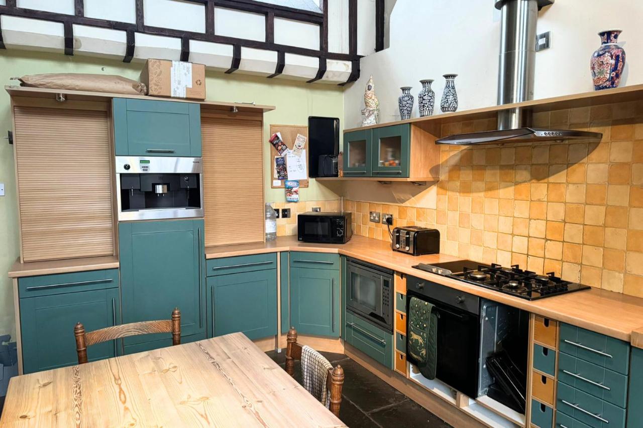 Y-Not House - Double Rooms with Private Bathroom - B&B Stratford-upon-Avon