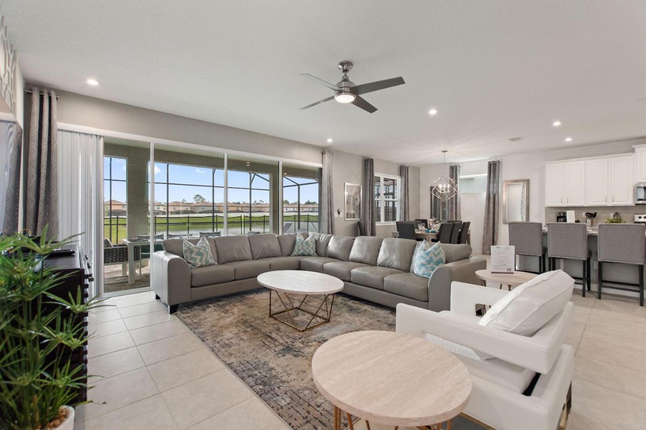 Camp Mickey - Resort Home, Spa, By Shine Villas 841 - Bed and Breakfast Kissimmee