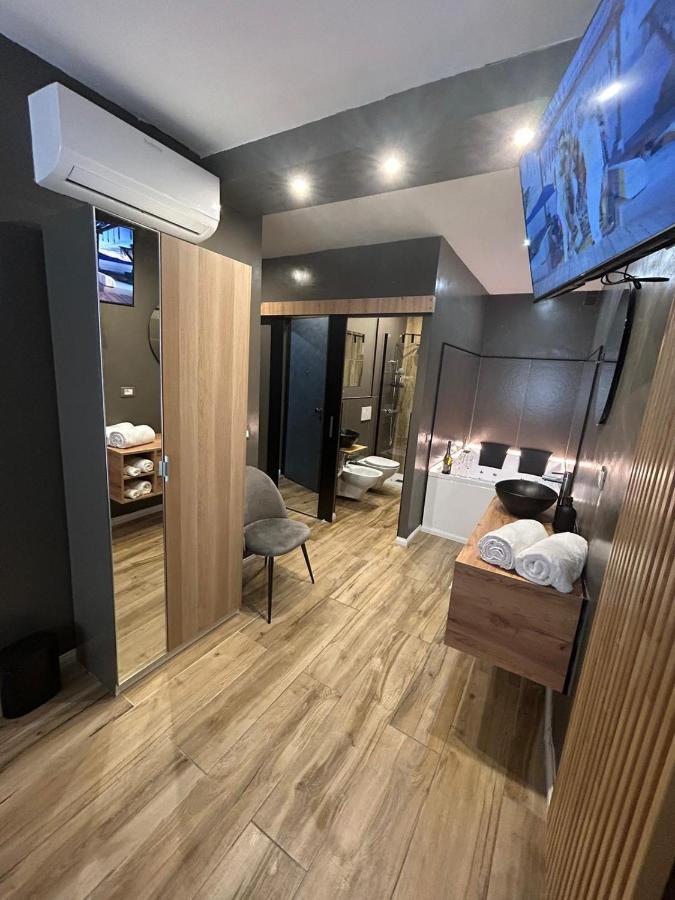 King Room with Spa Bath