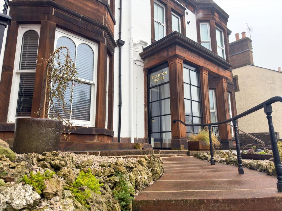 Egerton House Penrith, luxuriously appointed close to shops, bars & restaurants, Ullswater 15 minutes drive - Chambres d'hôtes Penrith