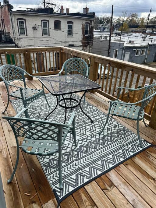 Duplex with Balcony and Spacious Dog-Friendly Oasis! - B&B Richmond