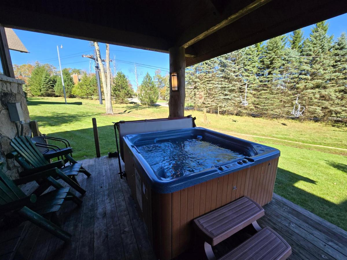 Top of the Slopes - B&B McHenry