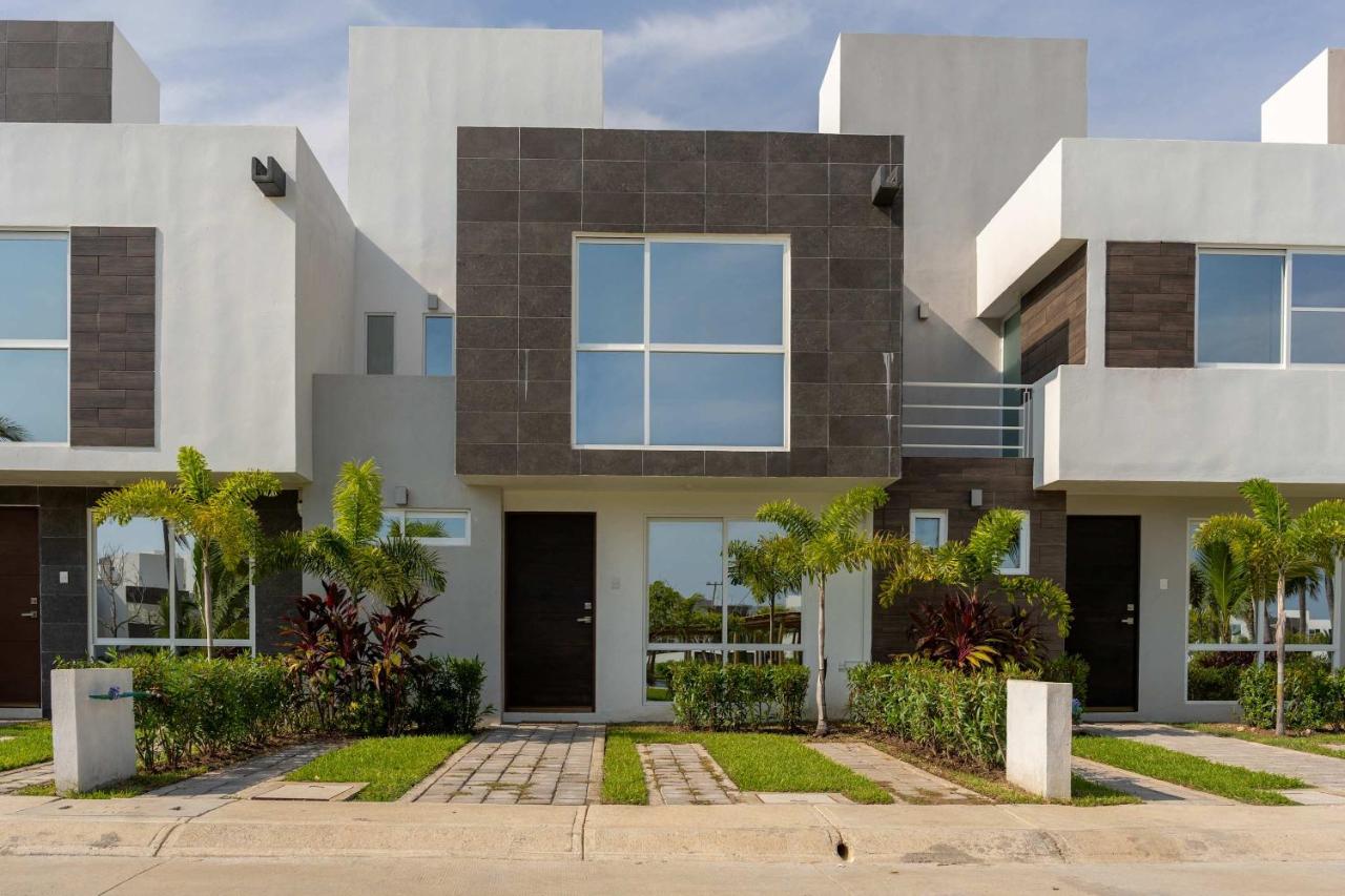 Modern Villa Private Beach Dreams Diamante - B&B