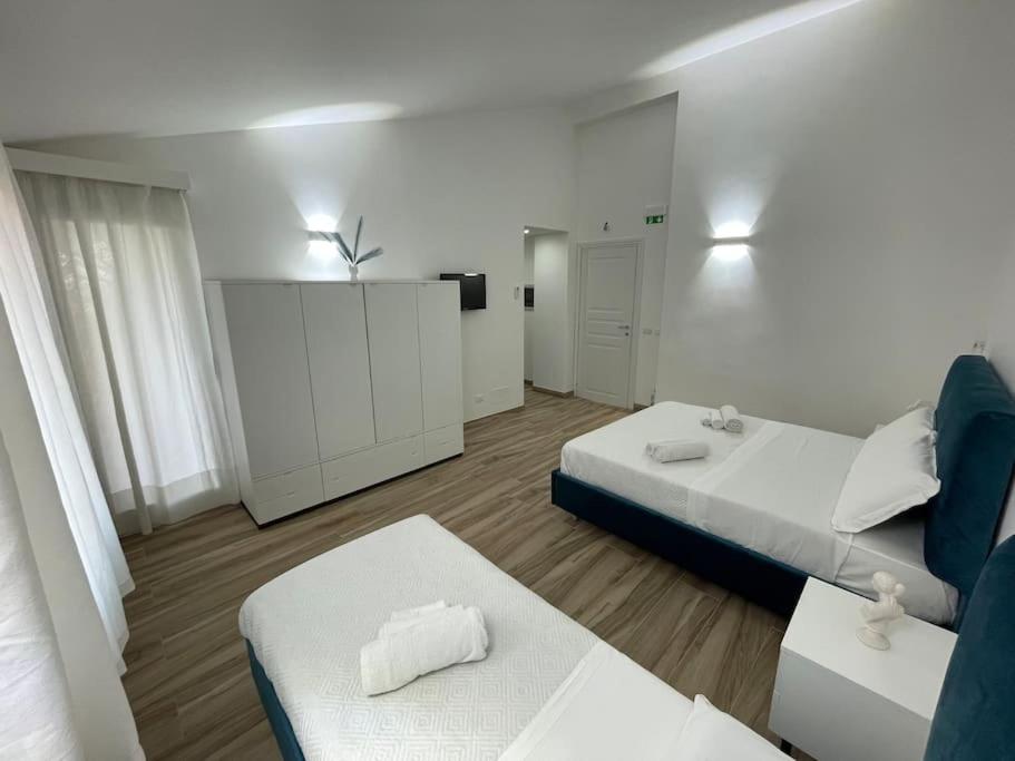 Appartamento con 3 Camere da Letto e Vista Montagna