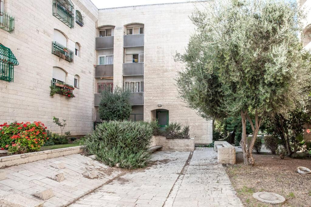 Beautiful, Central Emek Refaim Home - B&B