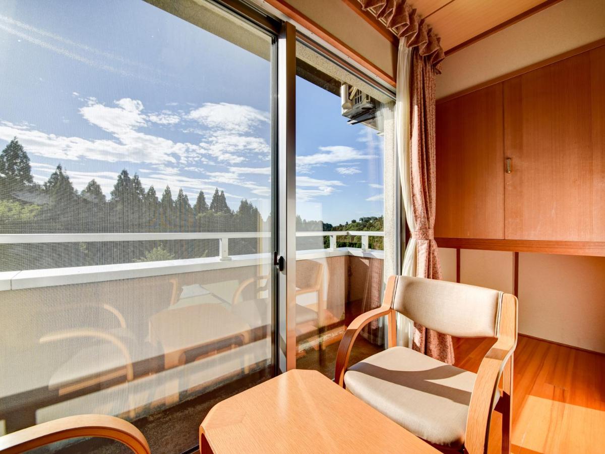 Japanese-Style Room