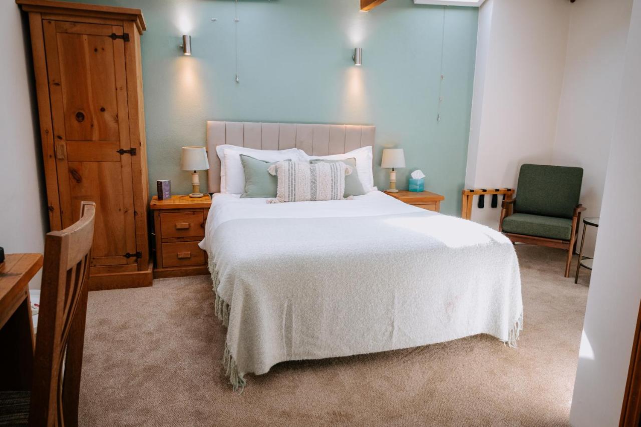 King Room with Garden View