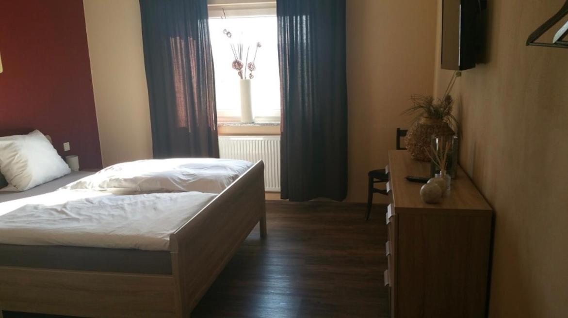 Pension Roxys-Küch - B&B Limburgo sulla Lahn