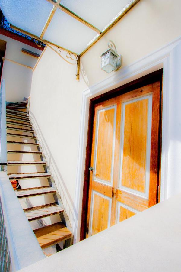 Old Style by the sea, roof terrace with pool and kitchen, Ladispoli - Chambres d'hôtes Ladispoli