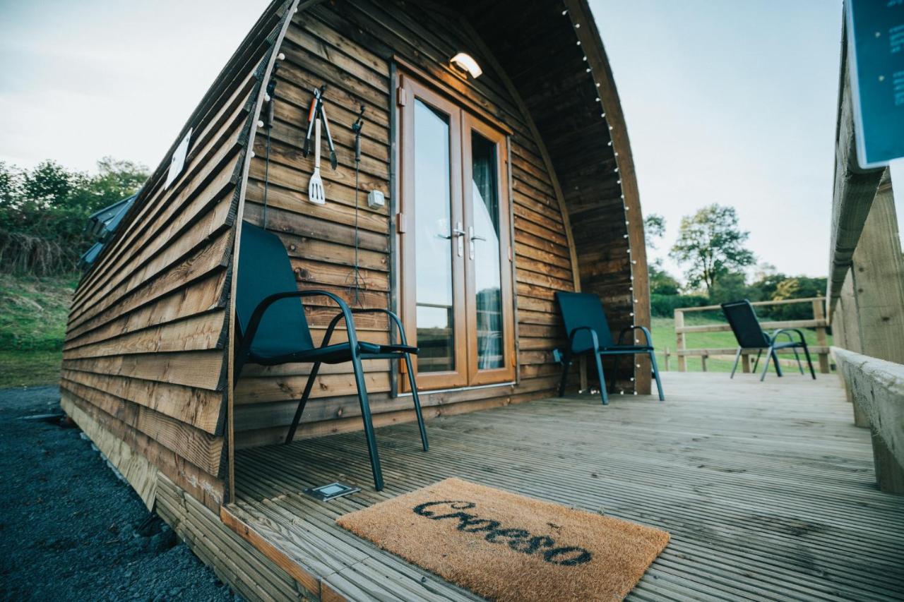 Standard Cabin with Hot Tub - No Pets