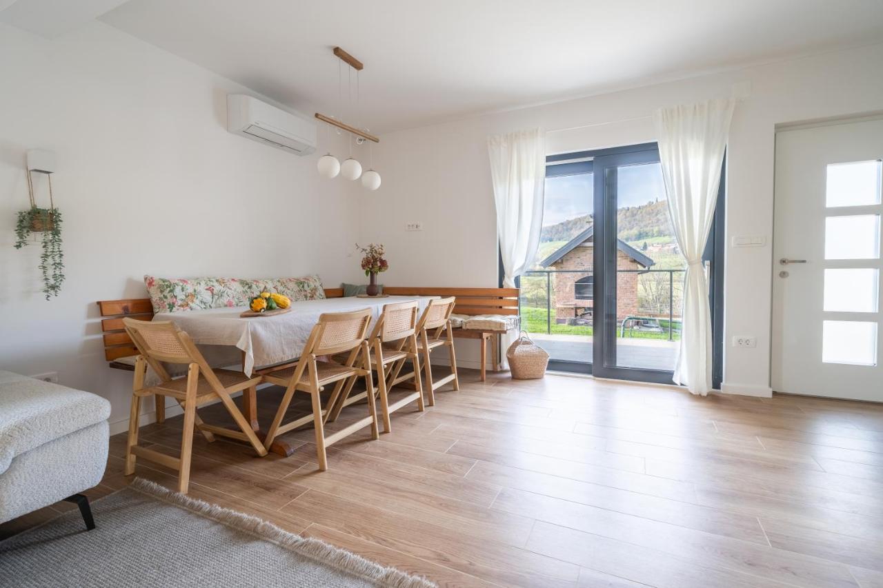River House Val by the river Kupa, Gorski kotar - B&B
