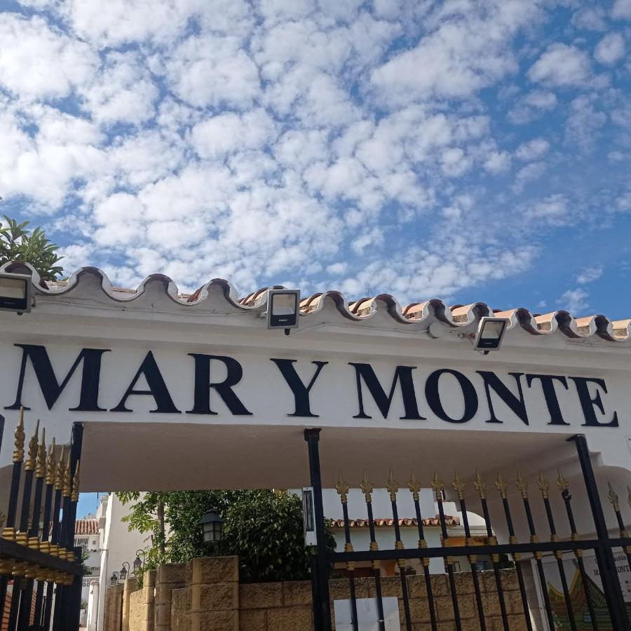 Estudio-Monoambiente para 2 personas en comunidad con piscina - Chambres d'hôtes Estepona