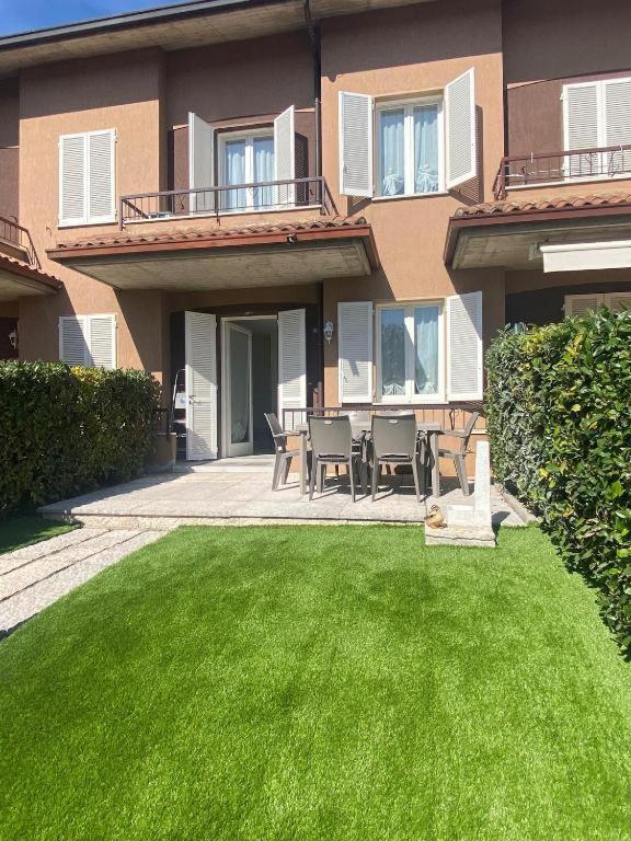 Sirmione - Independent House with Garden - B&B