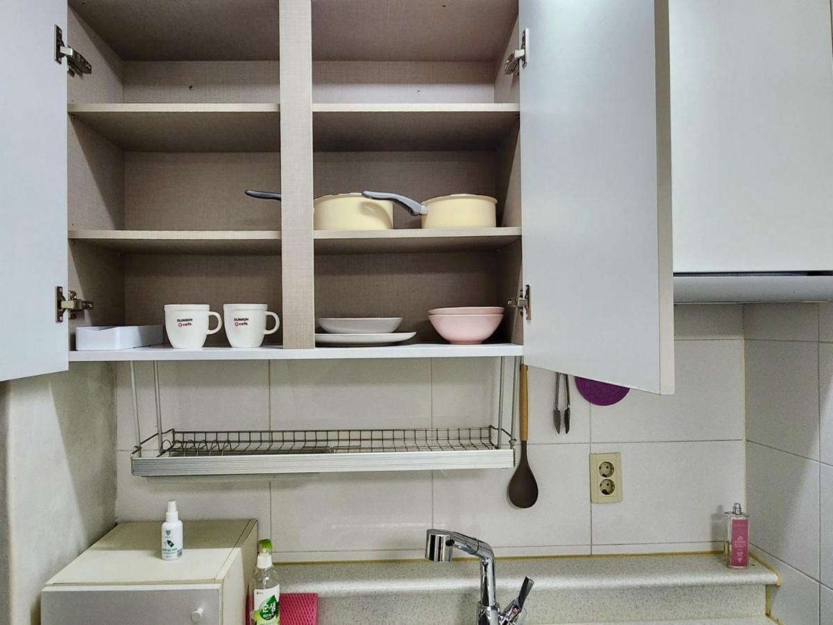 One-Bedroom Standard Apartment