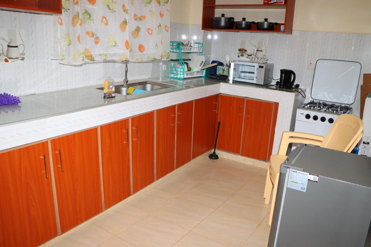 Deluxe One-Bedroom Apartment
