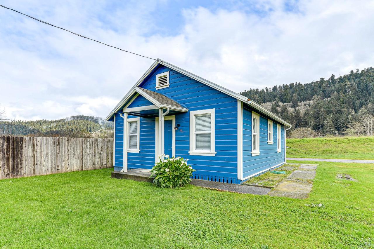 Cozy NorCal Cottage 2 Mi to Redwoods and Beaches! - B&B