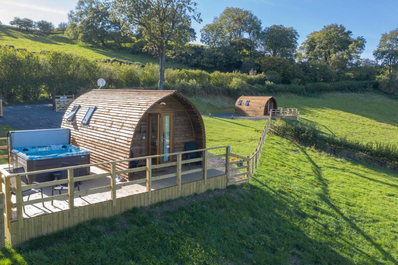 Standard Cabin with Hot Tub