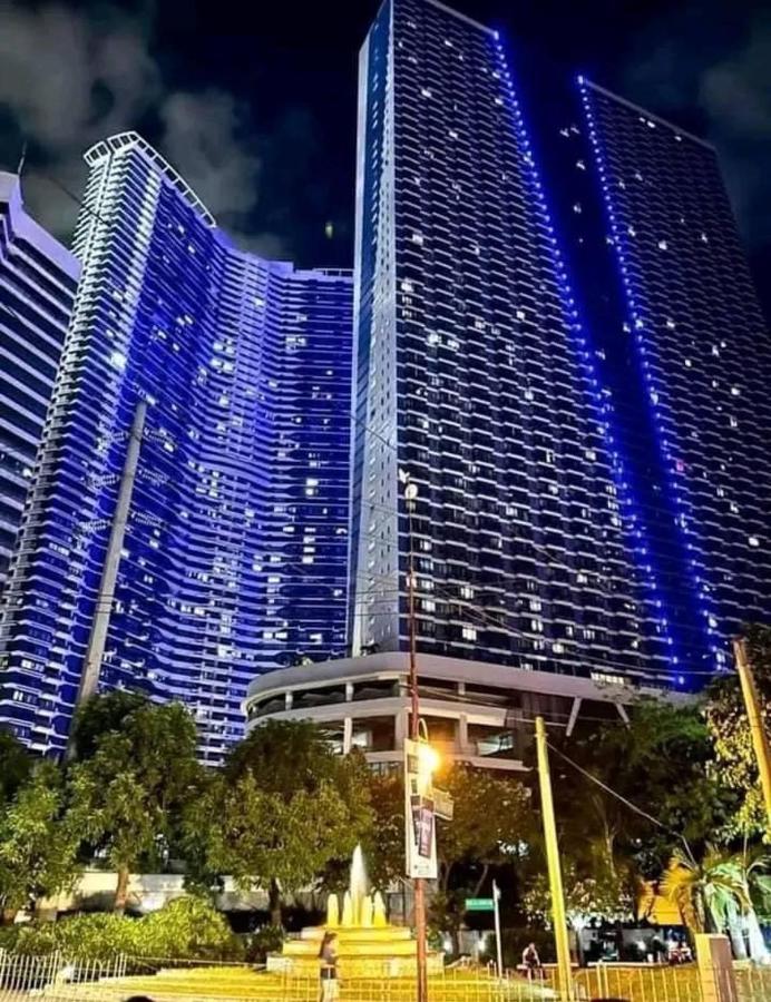 AIR RESIDENCES Makati Netflix plus 200 mbps digital door lock - Ferienwohnung Manila