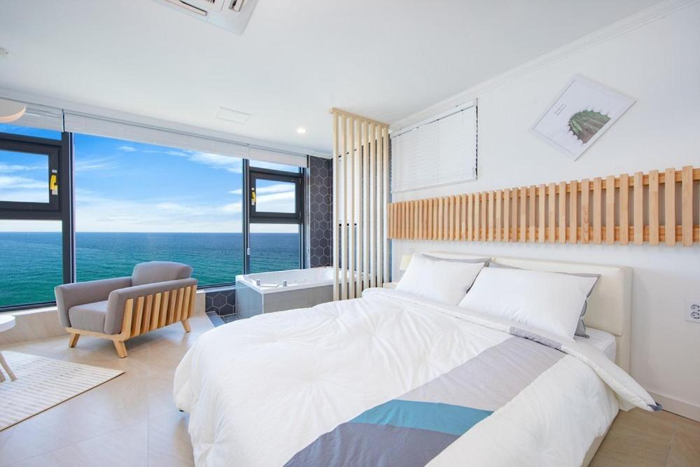 Samcheok Laon Spa Pension - B&B