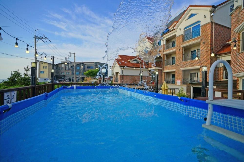 Byeonsanbando The Forest Pension - B&B Buan