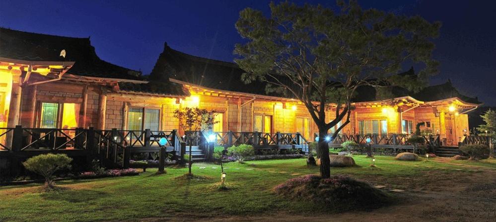 Inje Mountain Valley Pension - B&B