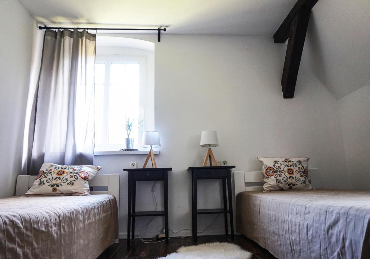 Economy Triple Room with Shared Bathroom
