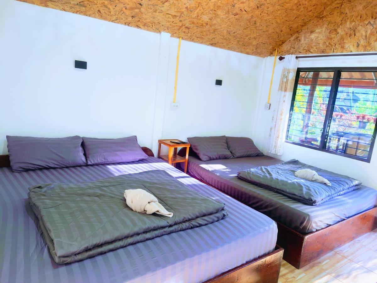 Quadruple Room with Private Bathroom