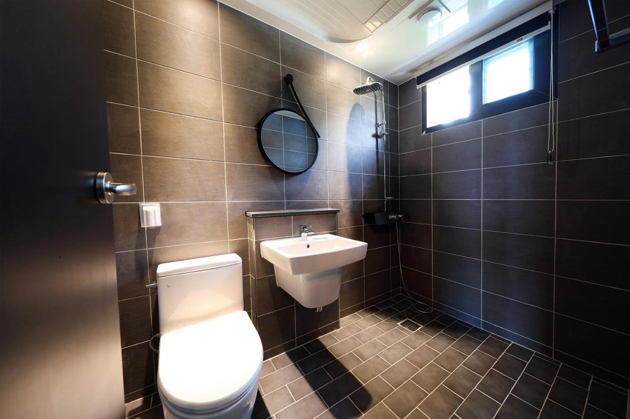 Double Room 4